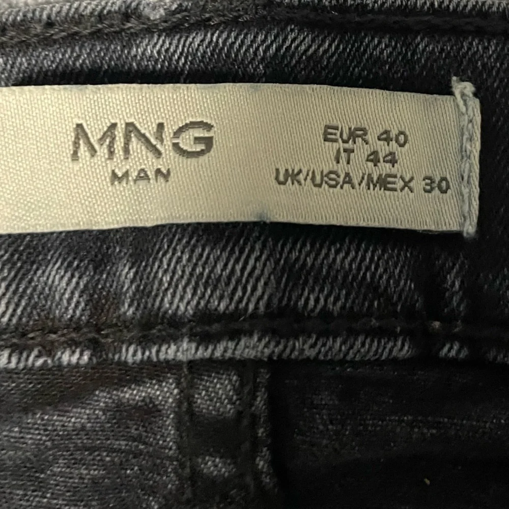Mango Man Jude Skinny black stretchy jeans in size 30